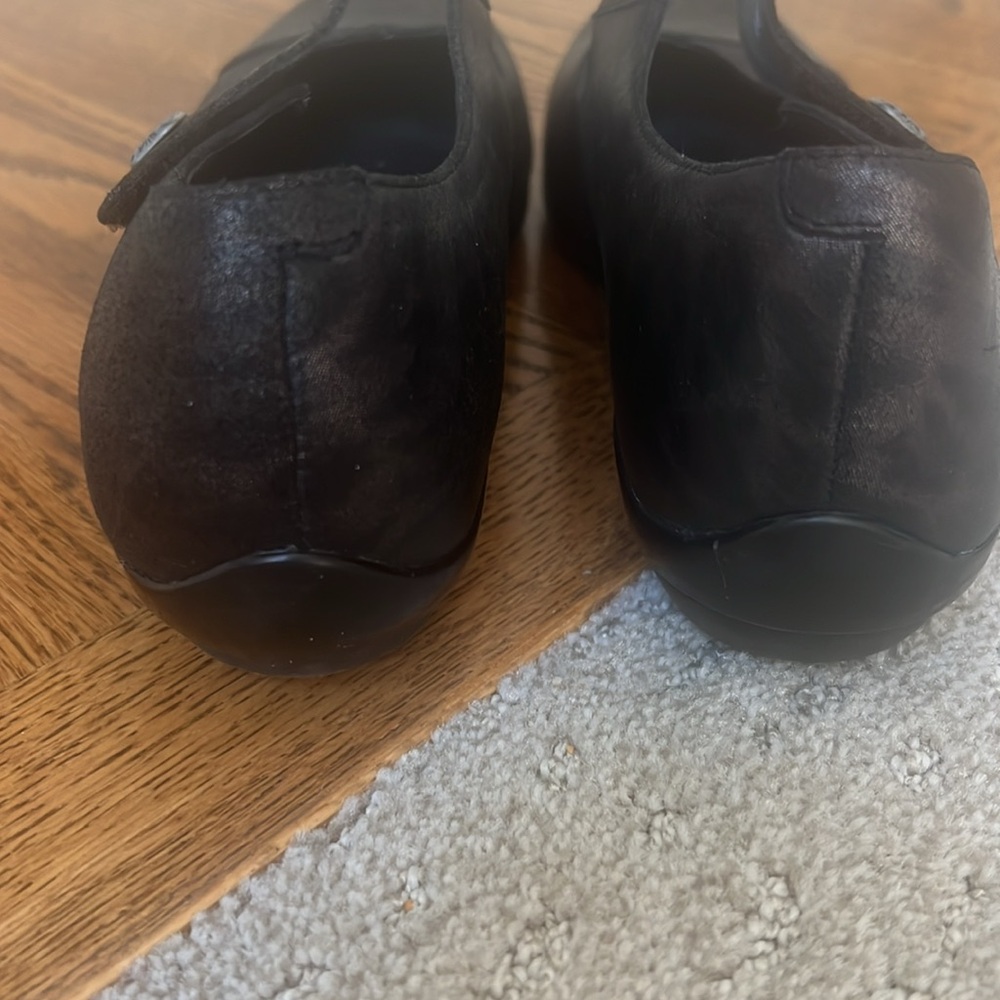 EUC Dansko Mary Jane - stylish black metallic leopard print. Size 38 (8) - Picture 4 of 5